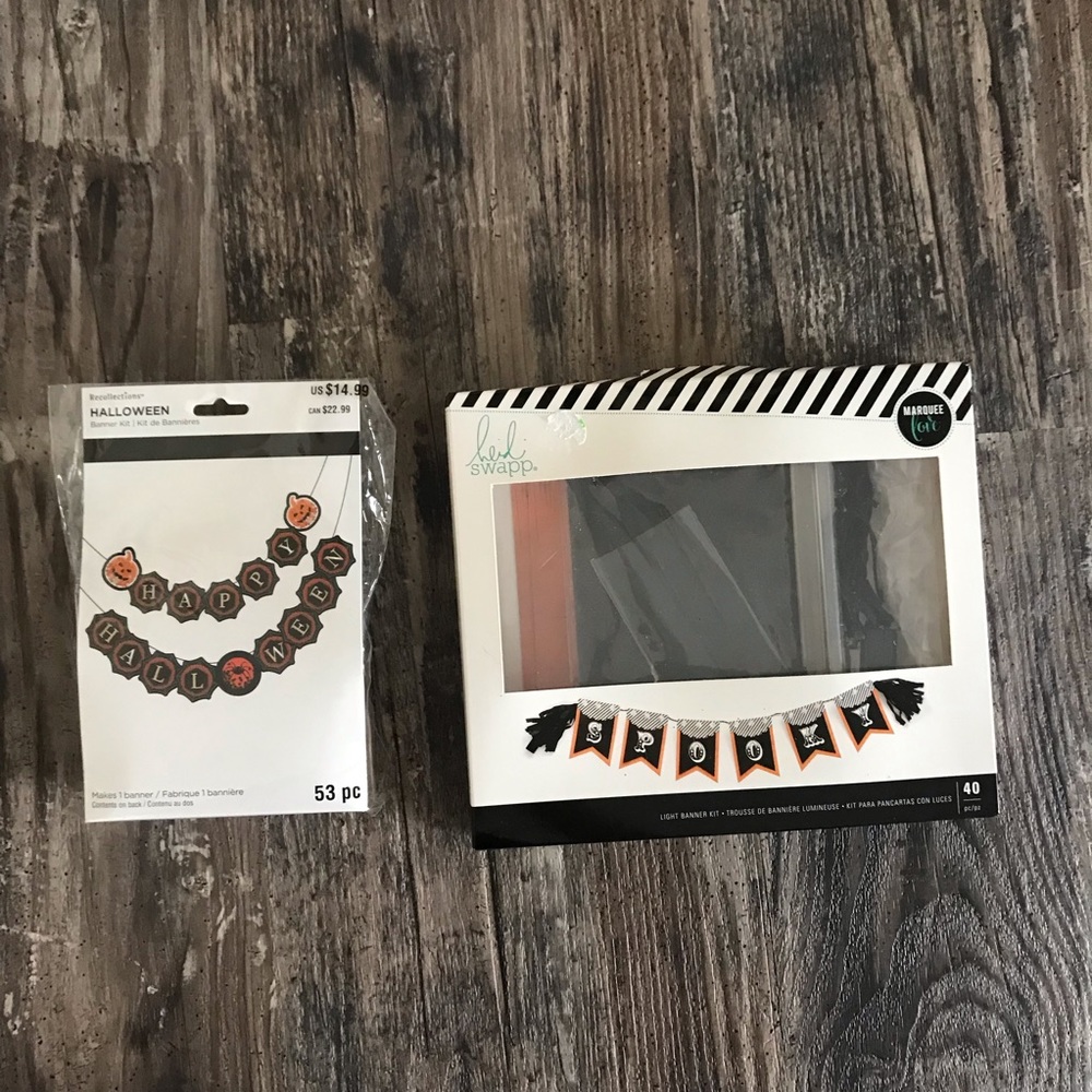 👻Brand new of 2 brand new Halloween banner craft sets